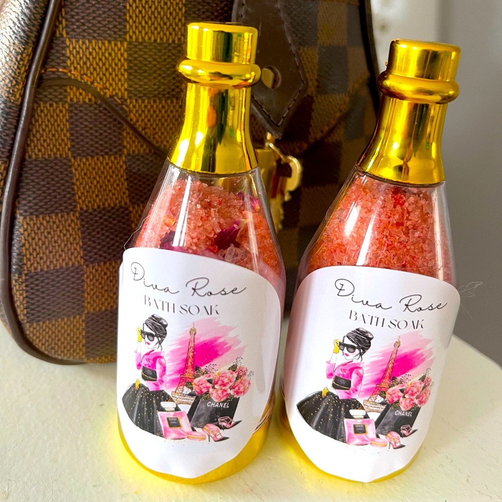 Diva Rose 👑🌹Bath Soak! 🍾👑🌹💋✨